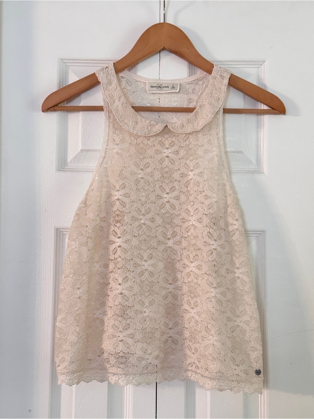 Abercrombie & Fitch Cream Lace Sleeveless tank top Peter Pan Collar small